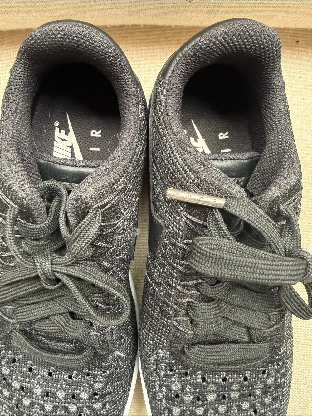 Nike breathable black